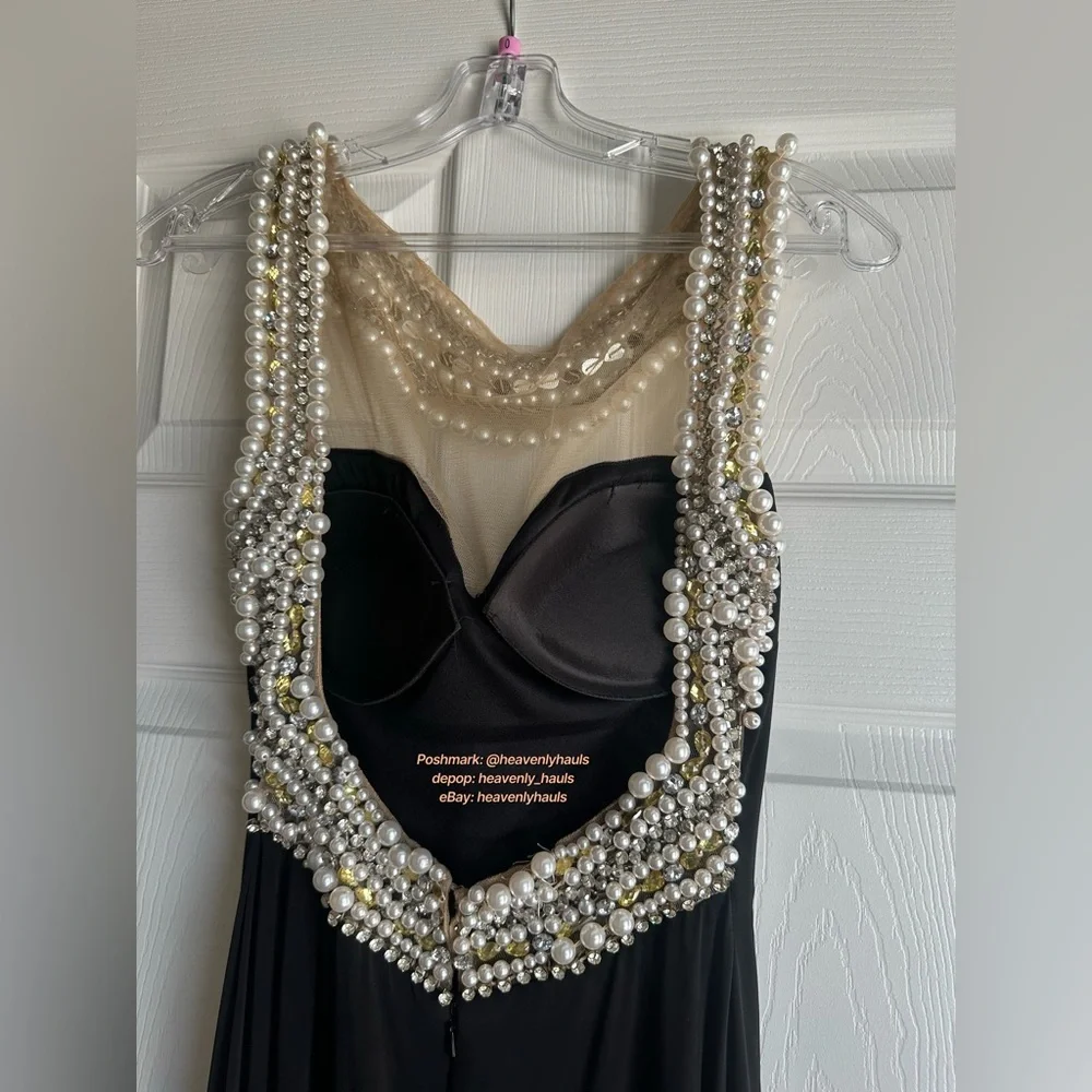 Audrey Hepburn Breakfast at Tiffany’s Illusion Neckline Black Prom Formal Gown - Picture 7 of 11